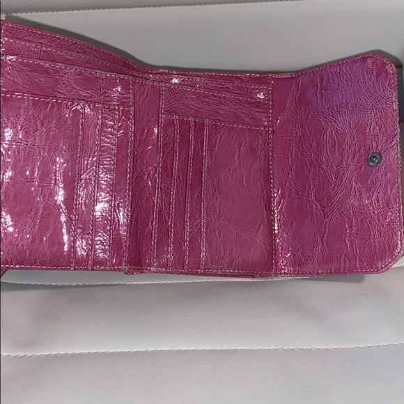 Guess Wallet - Picture 3 of 5